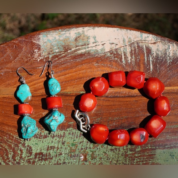 Red Coral / Turquoise Bracelet and Earring Set - Picture 4 of 16